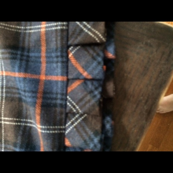 Cabi Plaid Wool Skirt - Picture 2 of 7